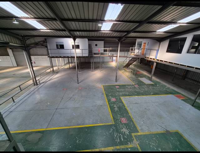600M² WAREHOUSE TO LET IN WADEVILLE
